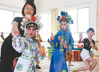 招生難升學(xué)難就業(yè)難 戲曲教育如何破“難”前行