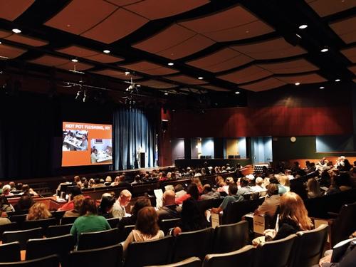 贏在起跑線？中國孩子赴美留學(xué)是否越早越好？